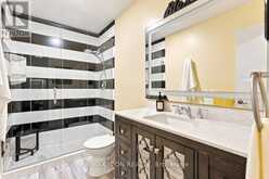 25 UPCOTT CRESCENT | London Ontario | Slide Image Eighteen