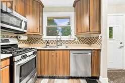 25 UPCOTT CRESCENT | London Ontario | Slide Image Nine