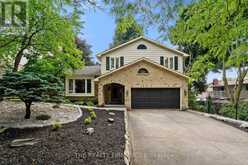 7 SOMERSET CRESCENT | London Ontario | Slide Image One
