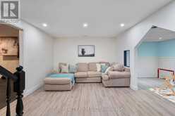 7 SOMERSET CRESCENT | London Ontario | Slide Image Thirty-two