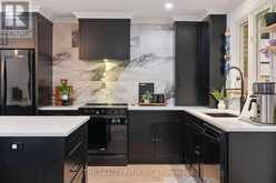 7 SOMERSET CRESCENT | London Ontario | Slide Image Nine