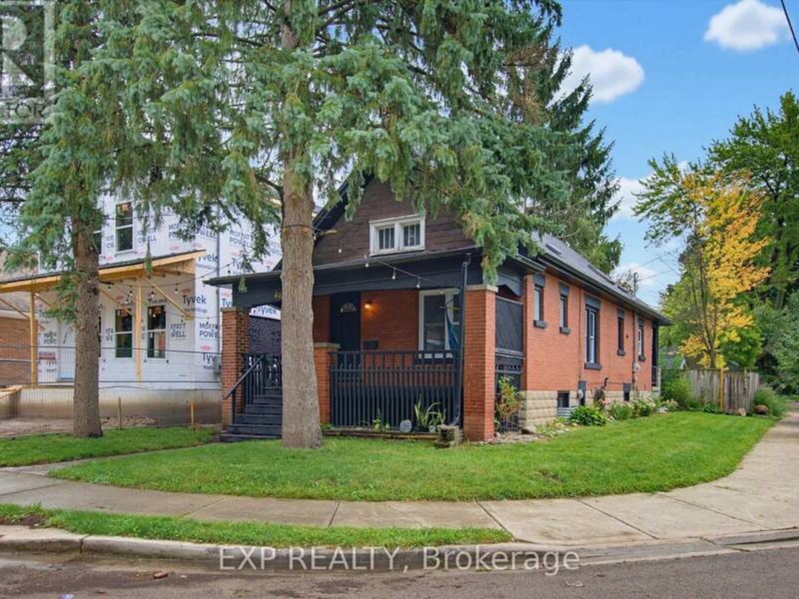 20 BARRINGTON AVENUE, London, Ontario N6H 1J9