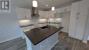 104 - 3400 CASTLE ROCK PLACE | London Ontario | Slide Image Eight
