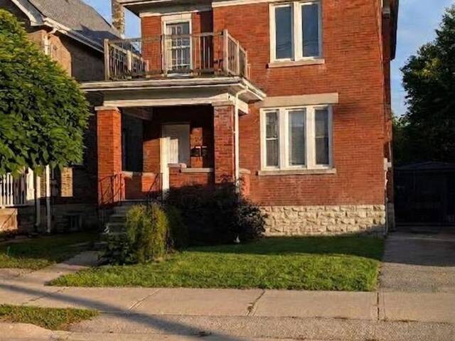 867 QUEENS AVENUE London Ontario, N5W 3H7 - 2 Bedrooms Home For Sale