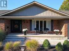 18 FATH AVENUE | Aylmer Ontario | Slide Image Three