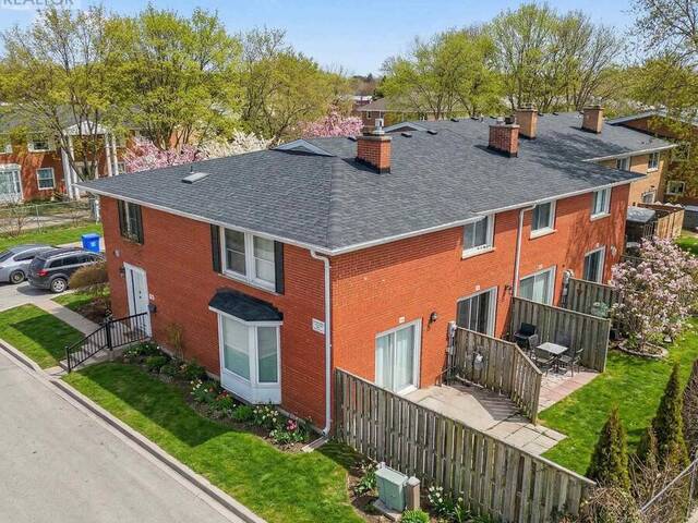 19 - 55 ARBOUR GLEN CRESCENT London Ontario, N5Y 1Z9 - 3 Bedrooms Condo For Sale