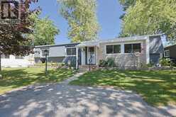 95 SHANNON BOULEVARD | Grand Bend Ontario | Slide Image One