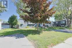 95 SHANNON BOULEVARD | Grand Bend Ontario | Slide Image Eight