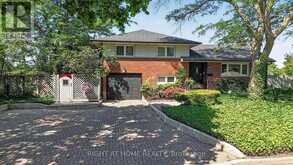 366 BURLINGTON CRESCENT | London Ontario | Slide Image One