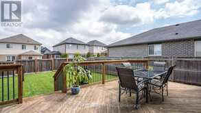 2695 FOXBEND LINK | London Ontario | Slide Image Twenty-six