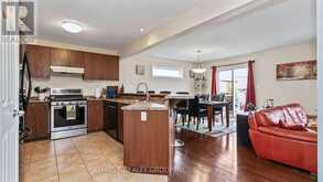 2695 FOXBEND LINK | London Ontario | Slide Image Five