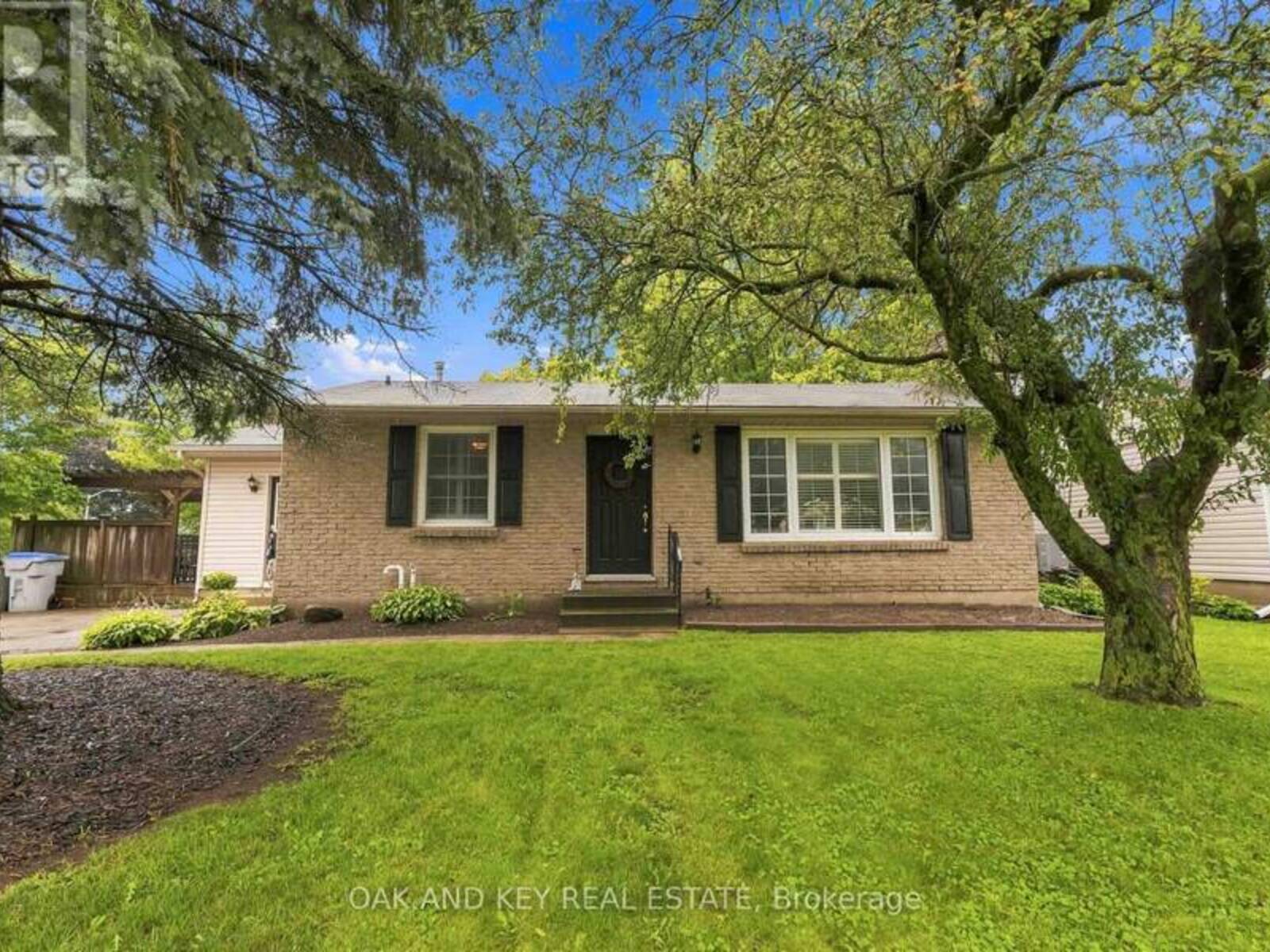 118 HAROLD COURT, Lucan Biddulph, Ontario N0M 2J0