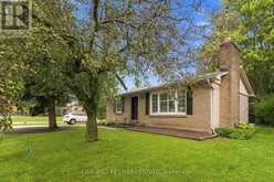 118 HAROLD COURT | Lucan Biddulph Ontario | Slide Image Four