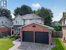 5 MARTINET AVENUE | London Ontario | Slide Image Forty