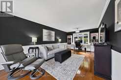 5 MARTINET AVENUE | London Ontario | Slide Image Eight