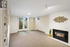 941 WATERLOO STREET | London Ontario | Slide Image Thirty-three