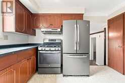 44 EBURY PLACE | London Ontario | Slide Image Nineteen