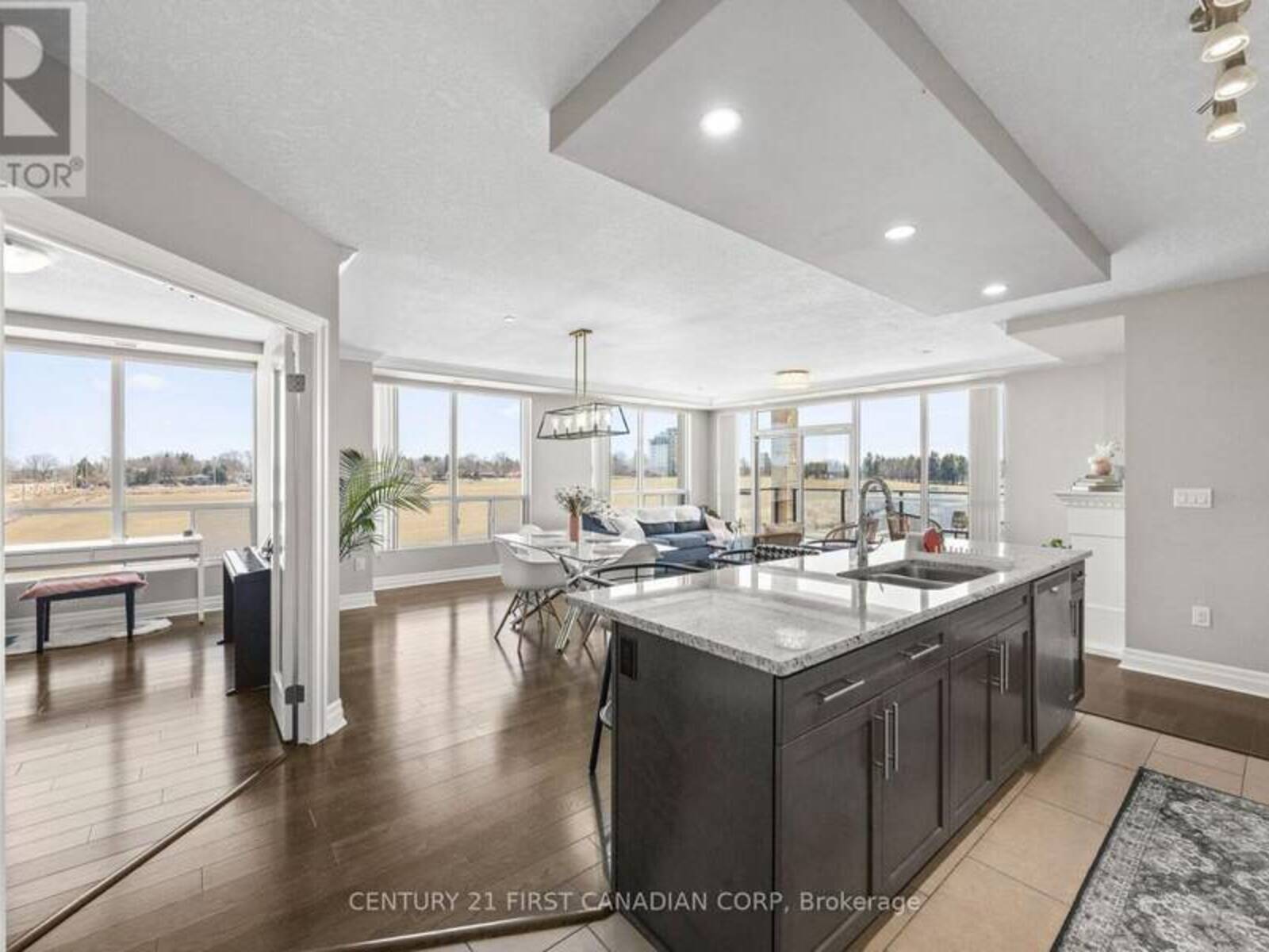 605 - 240 VILLAGE WALK BOULEVARD, London, Ontario N6G 0P6