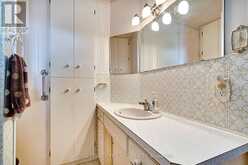 15 ANTRIM STREET | St. Thomas Ontario | Slide Image Thirteen