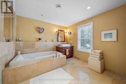 1104 THE PARKWAY | London Ontario | Slide Image Twenty-two