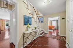 1104 THE PARKWAY | London Ontario | Slide Image Four