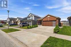 2334 MEADOWGATE BOULEVARD | London Ontario | Slide Image One
