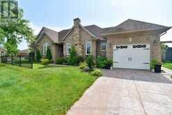 30 PEACH TREE BOULEVARD | St. Thomas Ontario | Slide Image One