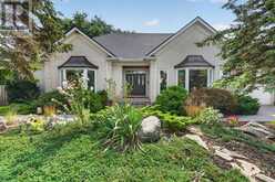 173 WHITEACRES DRIVE | London Ontario | Slide Image Two