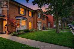 7 ARBOUR GLEN CRESCENT | London Ontario | Slide Image One
