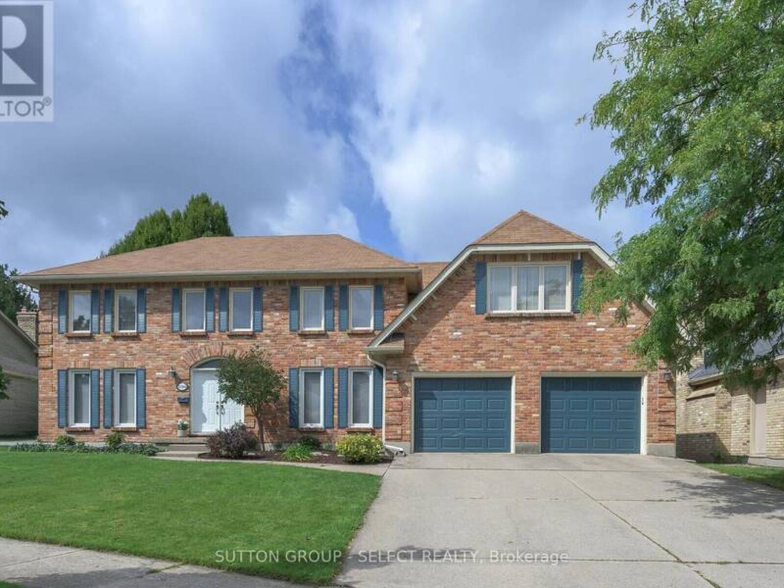 1316 CORLEY DRIVE N, London, Ontario N6G 4K5