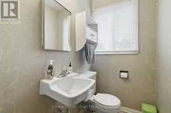 44 SOUTH EDGEWARE ROAD | St. Thomas Ontario | Slide Image Twenty
