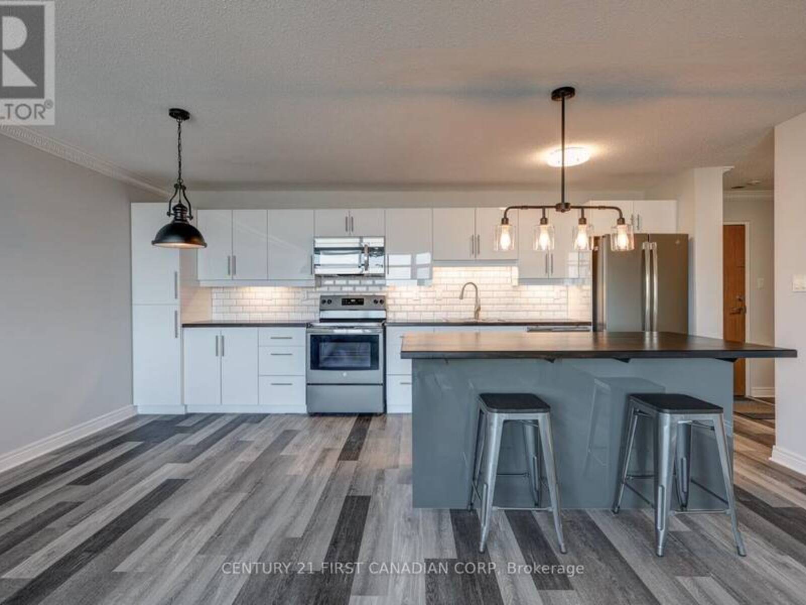 1014 - 45 POND MILLS ROAD, London, Ontario N5Z 4W5