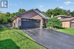 165 WHISPERWOOD AVENUE | London Ontario | Slide Image Two