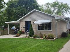 4 QUAIL PLACE Chatham Ontario, N7L 1G2