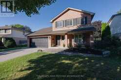 49 WHISPERWOOD CRESCENT | London Ontario | Slide Image Three