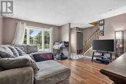 267 FLEMING DRIVE | London Ontario | Slide Image Four