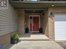 654 GRENFELL DRIVE | London Ontario | Slide Image Eight
