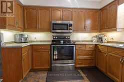 232 THORNE DRIVE | Strathroy-Caradoc Ontario | Slide Image Five