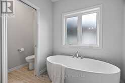 2361 TORREY PINES WAY | London Ontario | Slide Image Twenty-four