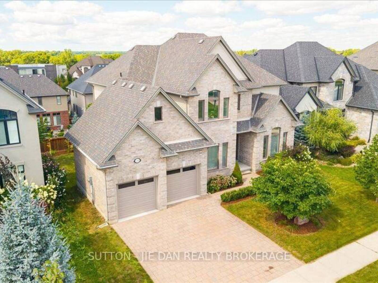 2361 TORREY PINES WAY, London, Ontario N6G 0N9