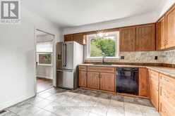 10 RUNNYMEDE CRESCENT | London Ontario | Slide Image Ten