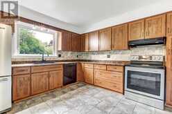 10 RUNNYMEDE CRESCENT | London Ontario | Slide Image Eleven