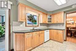 7 GLENVIEW CRESCENT | London Ontario | Slide Image Twelve