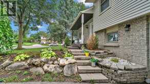 47 ALAYNE CRESCENT | London Ontario | Slide Image Eight