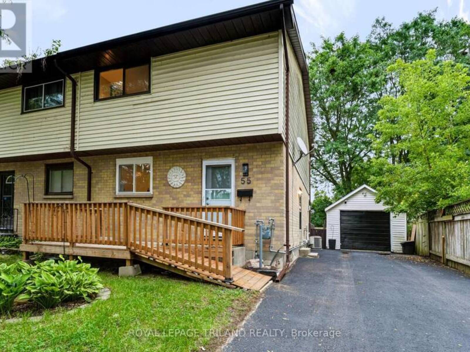 55 MOHEGAN CRESCENT, London, Ontario N5V 2X7