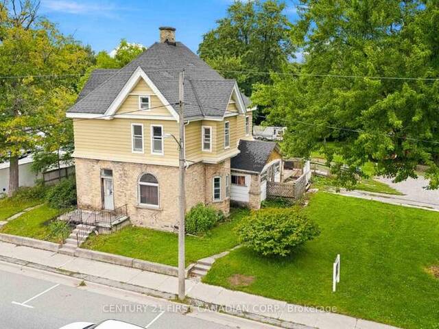 128 MAIN STREET Lucan Biddulph Ontario, N0M 2J0 - 1 Bedroom Home For Sale