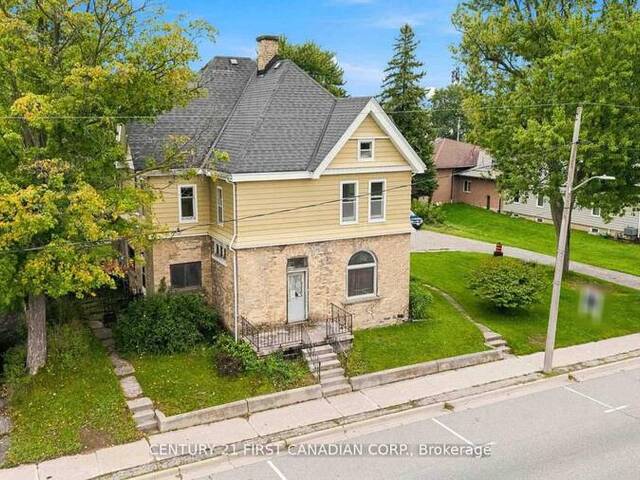 128 MAIN STREET Lucan Biddulph Ontario, N0M 2J0 - 1 Bedroom Home For Sale