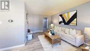 9 CAMELOT CRESCENT | London Ontario | Slide Image Six