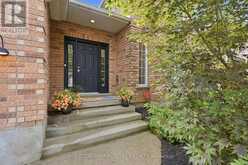 39 CAROLINIAN LANE | Cambridge Ontario | Slide Image Four