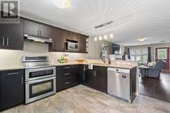 38 LEESBORO TRAIL | Thorndale Ontario | Slide Image Eighteen